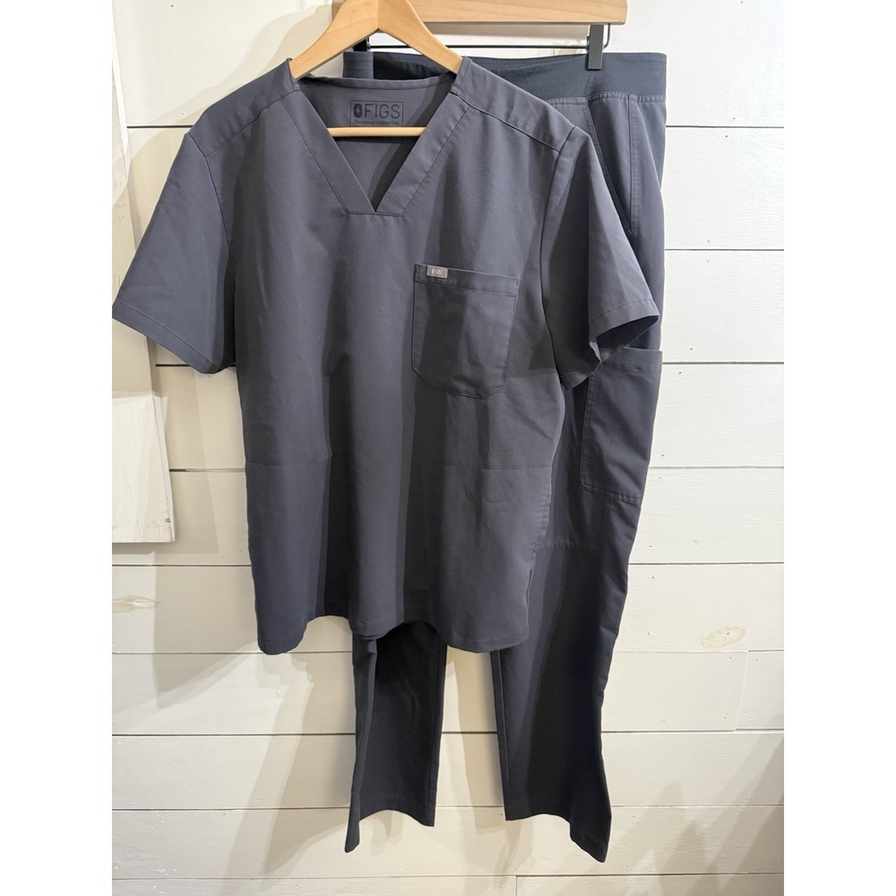 Figs Scrubs Dark GRAY 2 Piece Set: Men's Shirt Size Large & Pants Size XL
